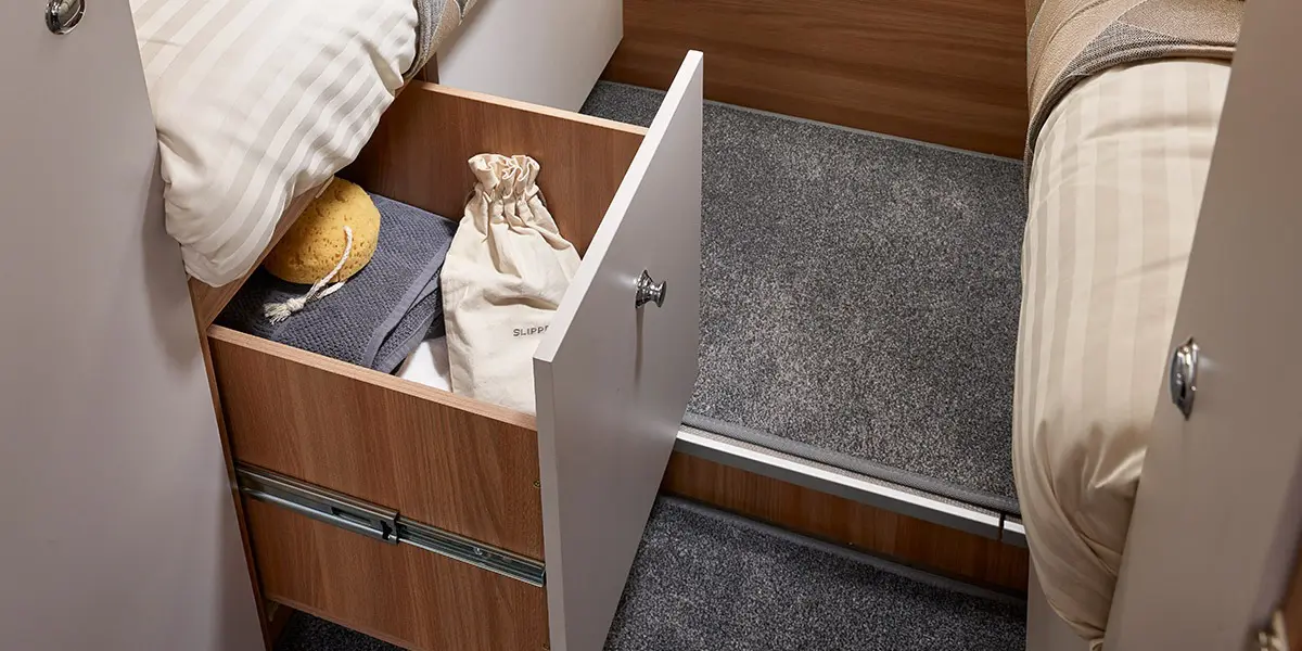Autograph 79-4T underbed storage