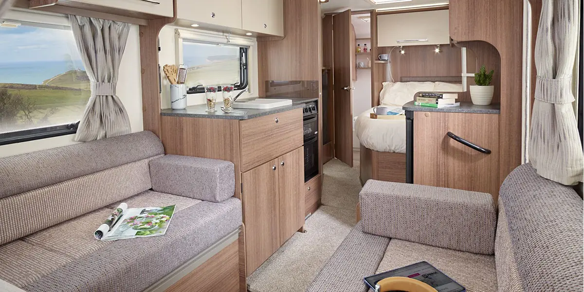 Phoenix 440 lounge through to bedroom