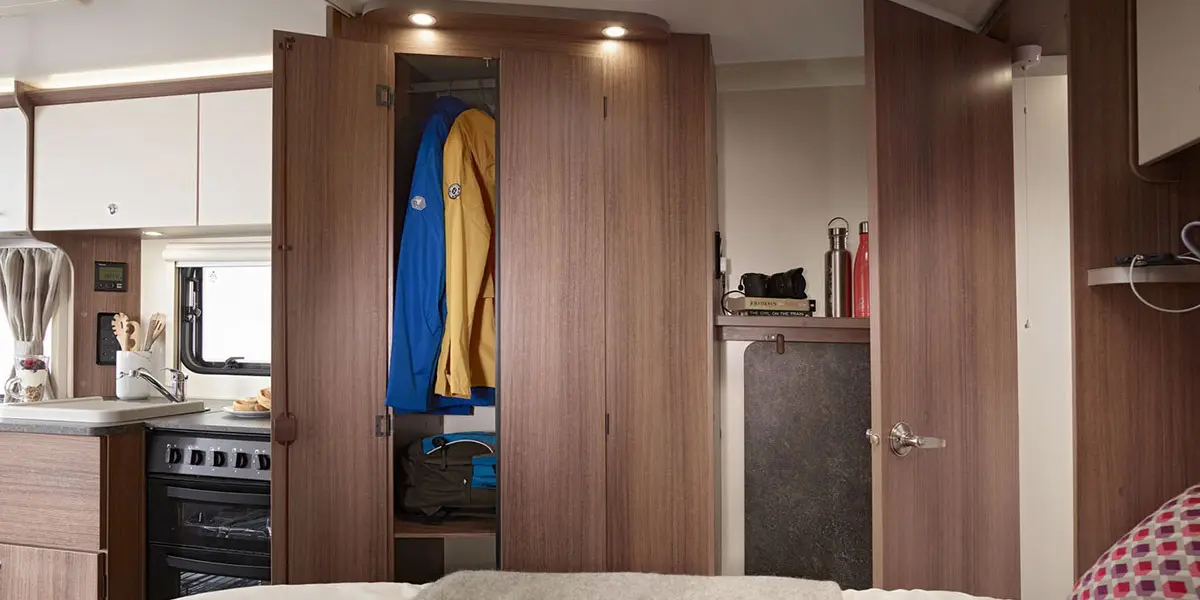 Phoenix 440 wardrobe and dedicated table storage