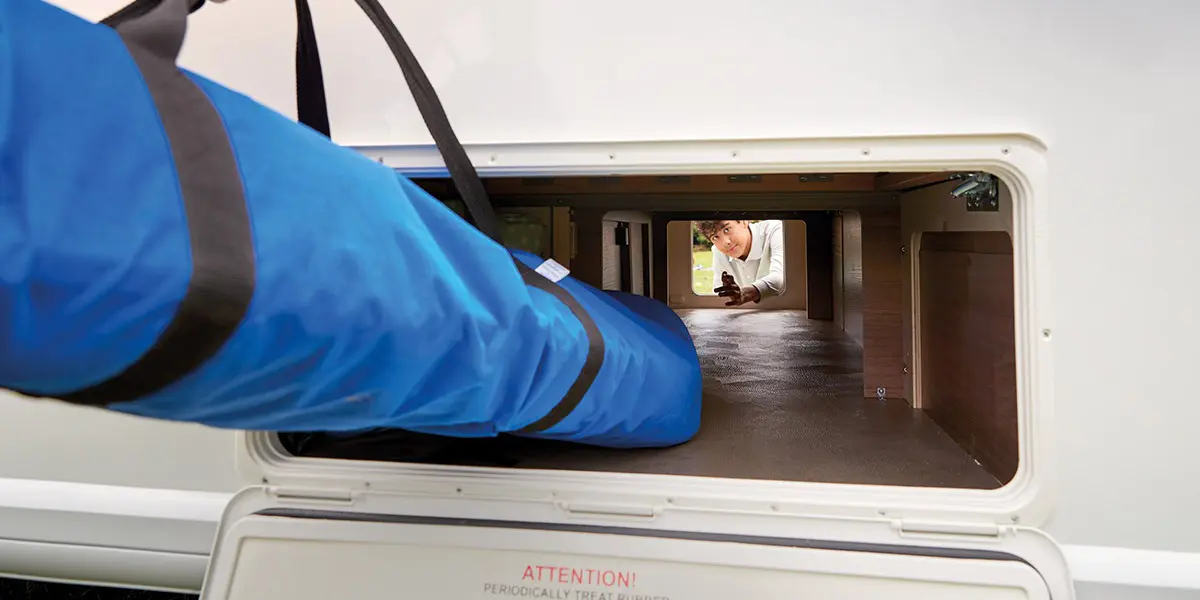 Pegasus Grande Through-boot easy access large exterior