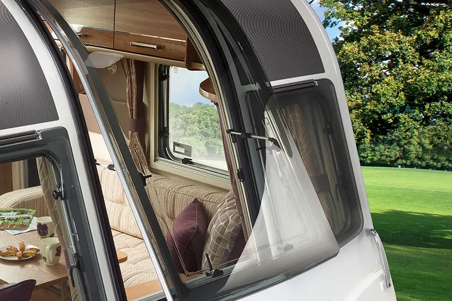 Opening vertical skylight