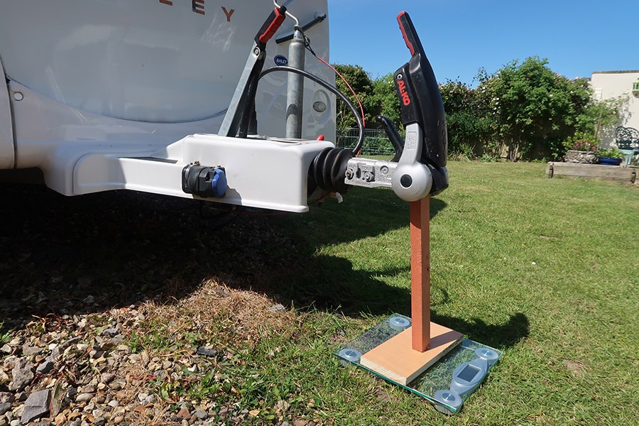 Measuring noseweight with bathroom scales