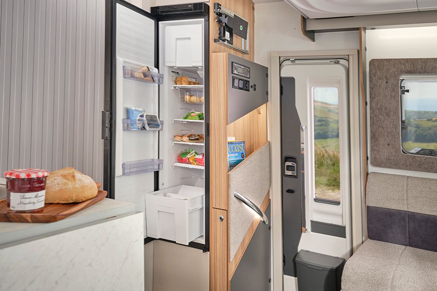 Full Adamo 69-4 fridge