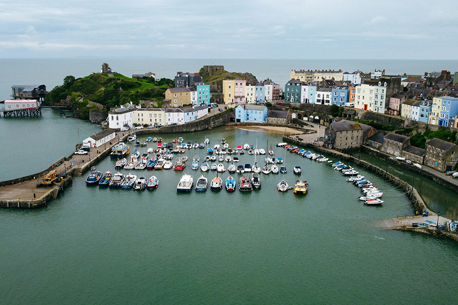 A view over Tenby harbour. Photo by Jonathan Walters on Unsplash